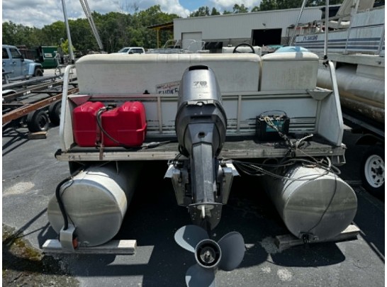 1993 19.1' pontoon