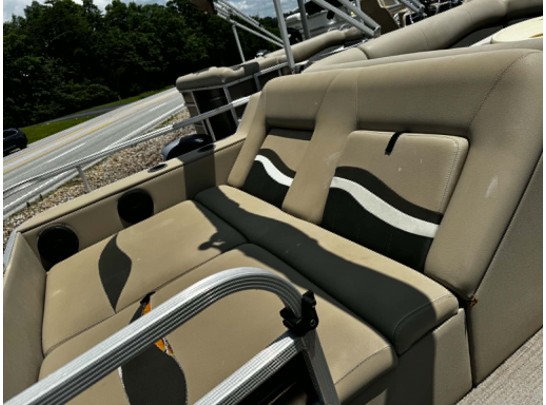 2016 22' Prestige series Leisure Kraft Pontune 