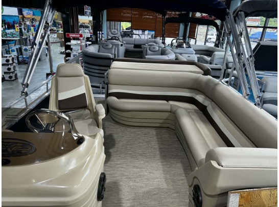 22' Challenger Series Pontoon 