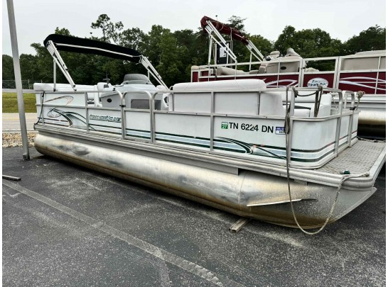 2006 22' Leisure Kraft Pontoon