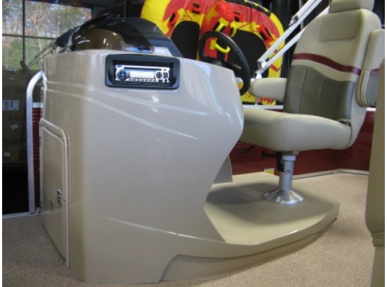 Fiberglass Console with Simrad Gauge Package