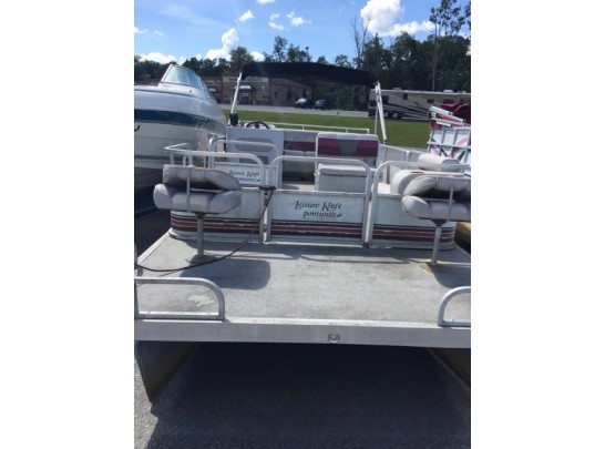 1992 22' Leisure Kraft Pontune