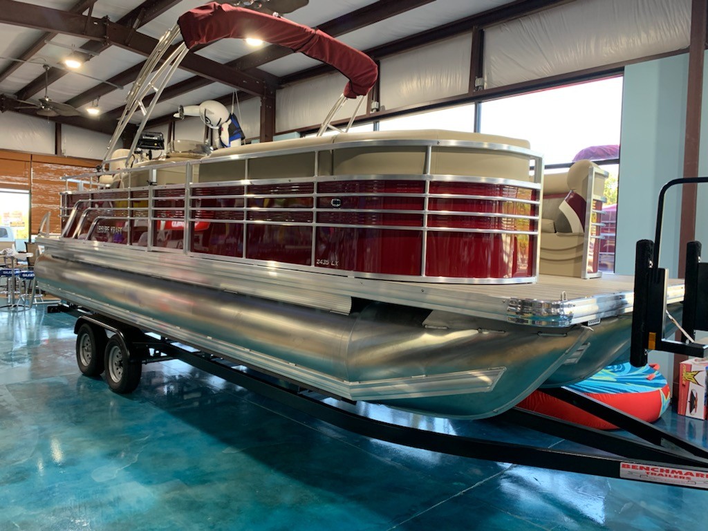 24' Prestige Leisure Kraft Tri-toon
