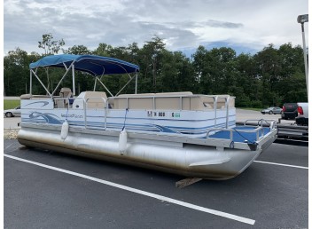 2003 24' Leisure Kraft Pontoon