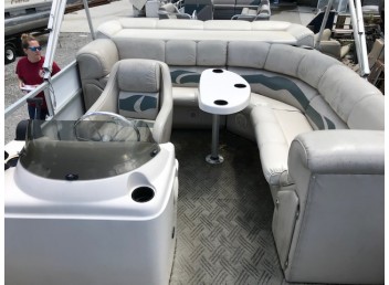 2004 22' Leisure Kraft Pontune