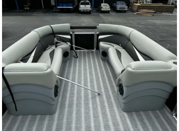 24' Prestige Tritoon 