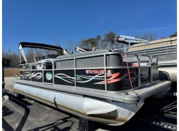 2008 20' Leisure Kraft pontoon